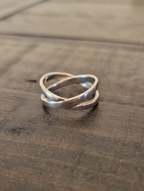 Sterling Silver Crisscross Open Band Ring - Silver
